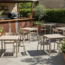 Capri Arm kültéri szék, bézs