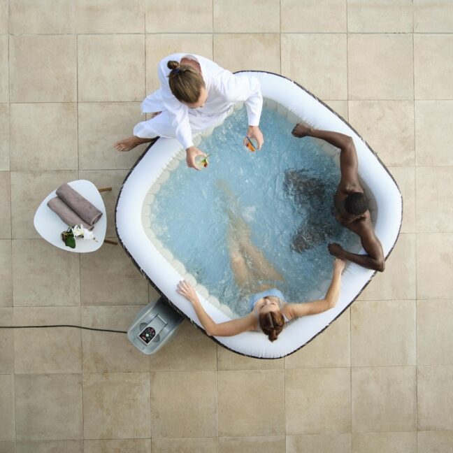 Bestway Lay-Z-SPA Hollywood 6001F felfújható jacuzzi