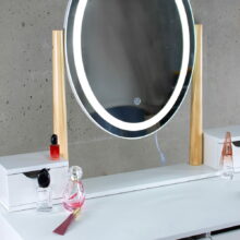 Fésülködő asztal székkel és LED tükörrel – fehér