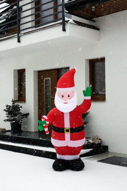 LED-es felfújható Mikulás 215 cm